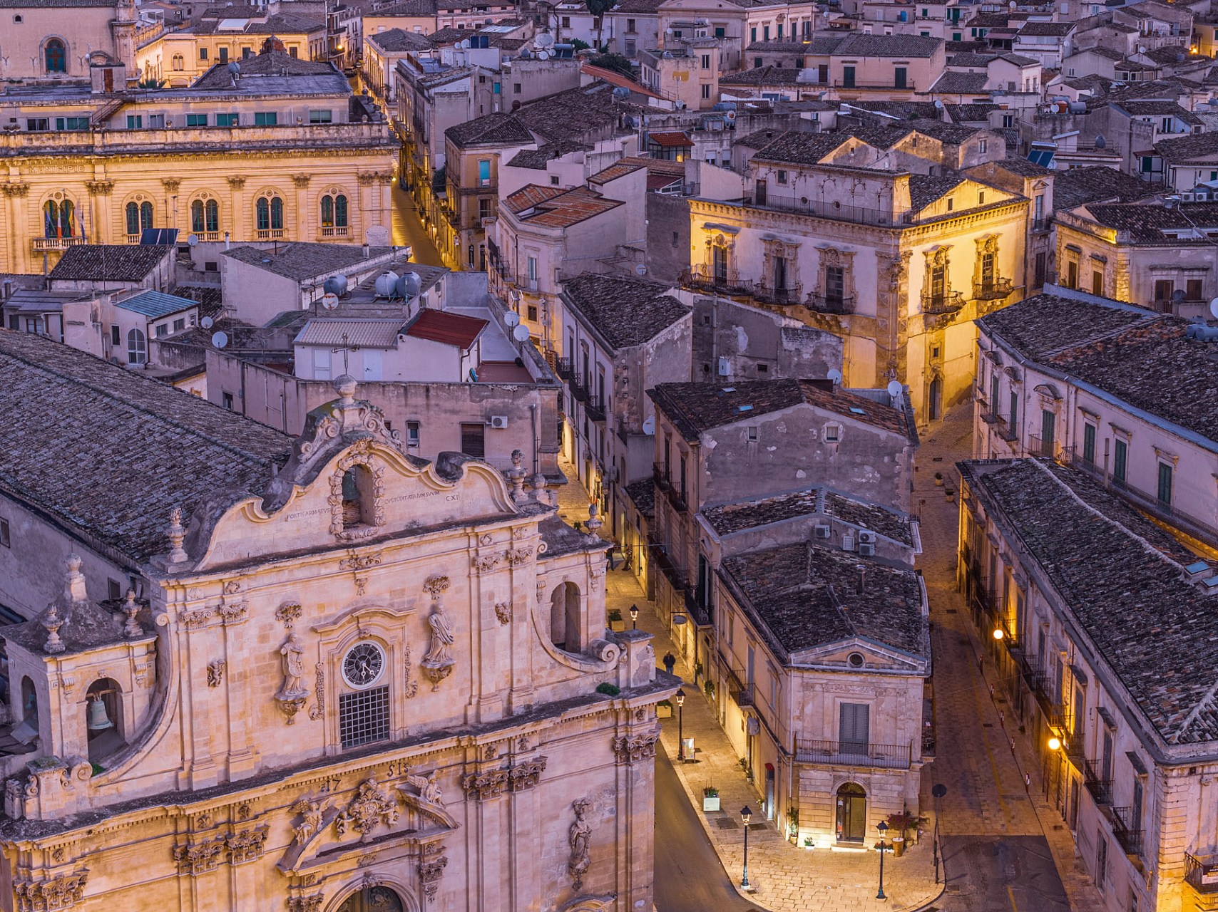 Sant'Ignazio di Loyola, Palazzo Beneventano, Scicli,