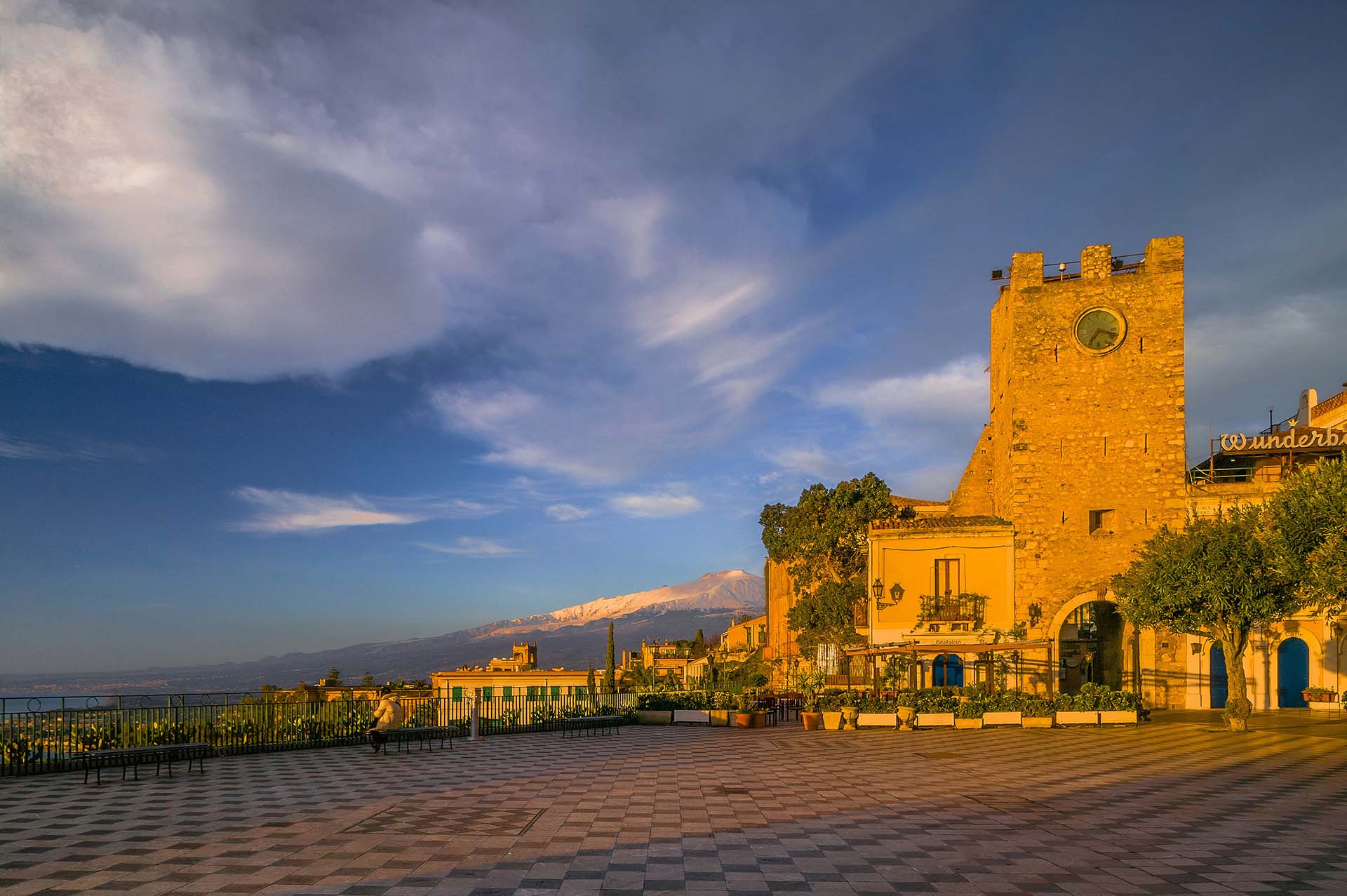DE7U2366-Taormina - Piazza IX Aprile, belvedere sullo Ionio e l'Etna