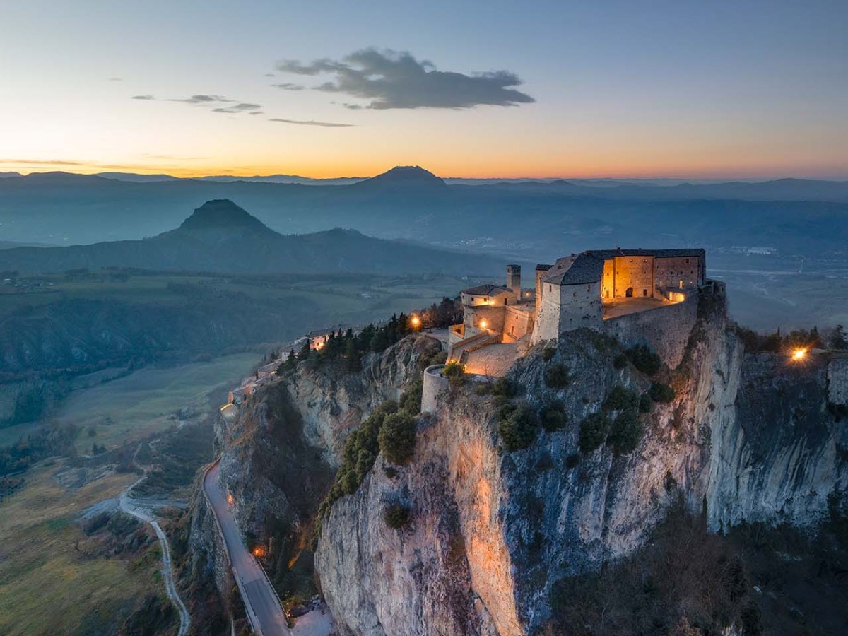 Il borgo e il forte di San Leo.