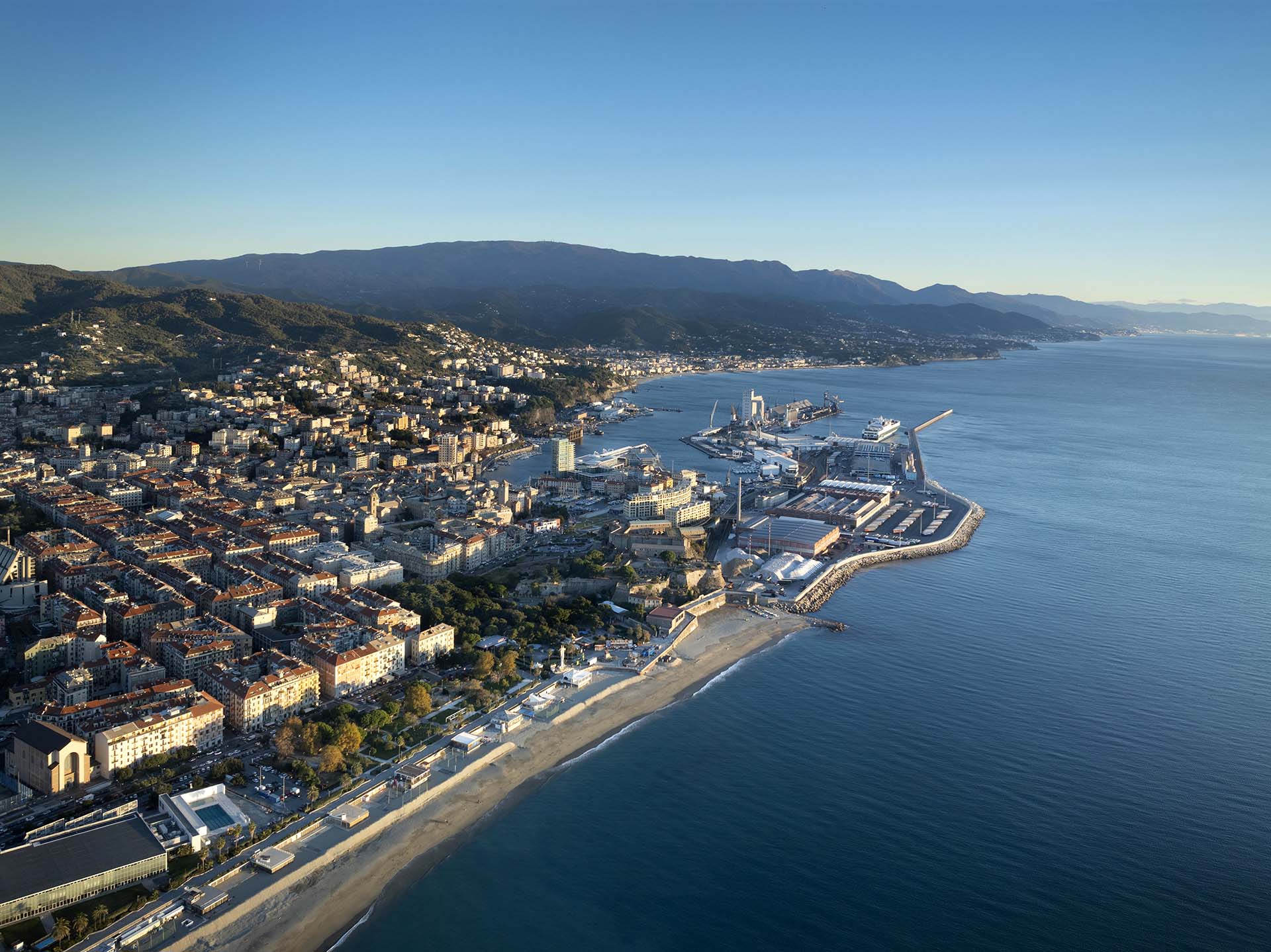 Veduta della città di Savona