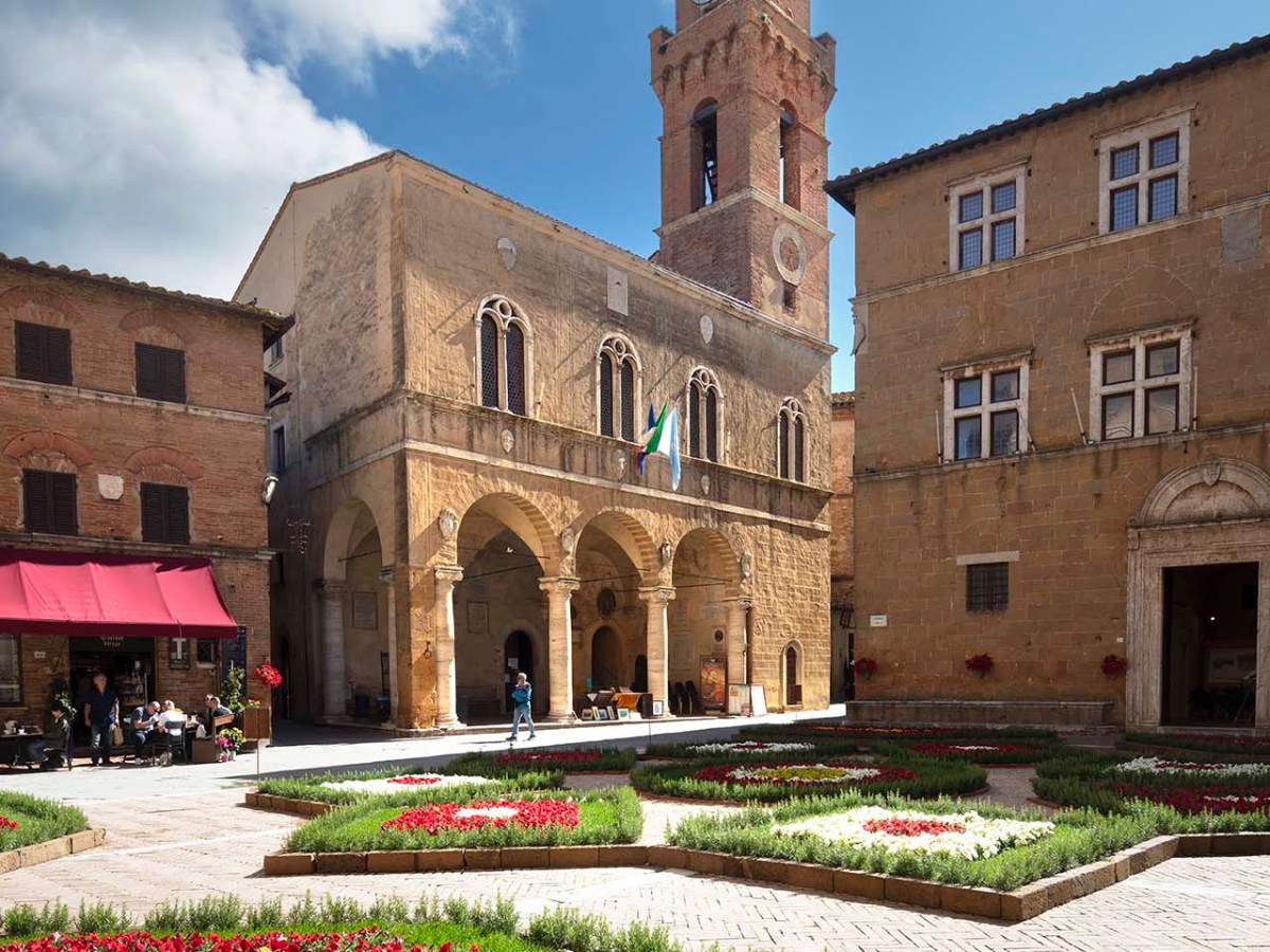 Il Palazzo Comunale di Pienza in Piazza Pio II.
