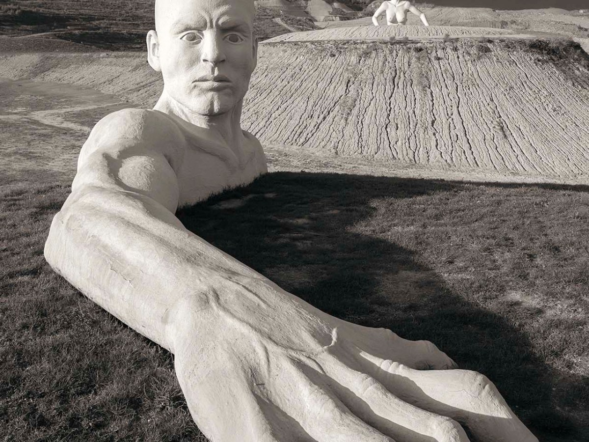 Presenze, 2011. Scultura di Naturaliter a Legoli nell' Impianto di Smaltimento e Trattamento Rifiuti.