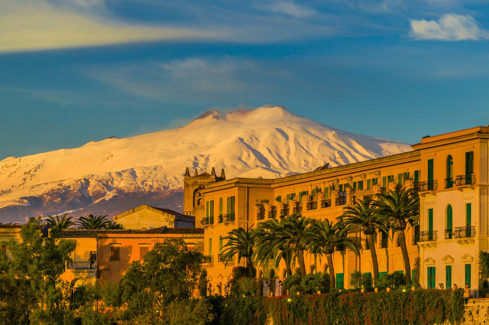 Il San Domenico Palace di Taormina e la maestosità dell’Etna