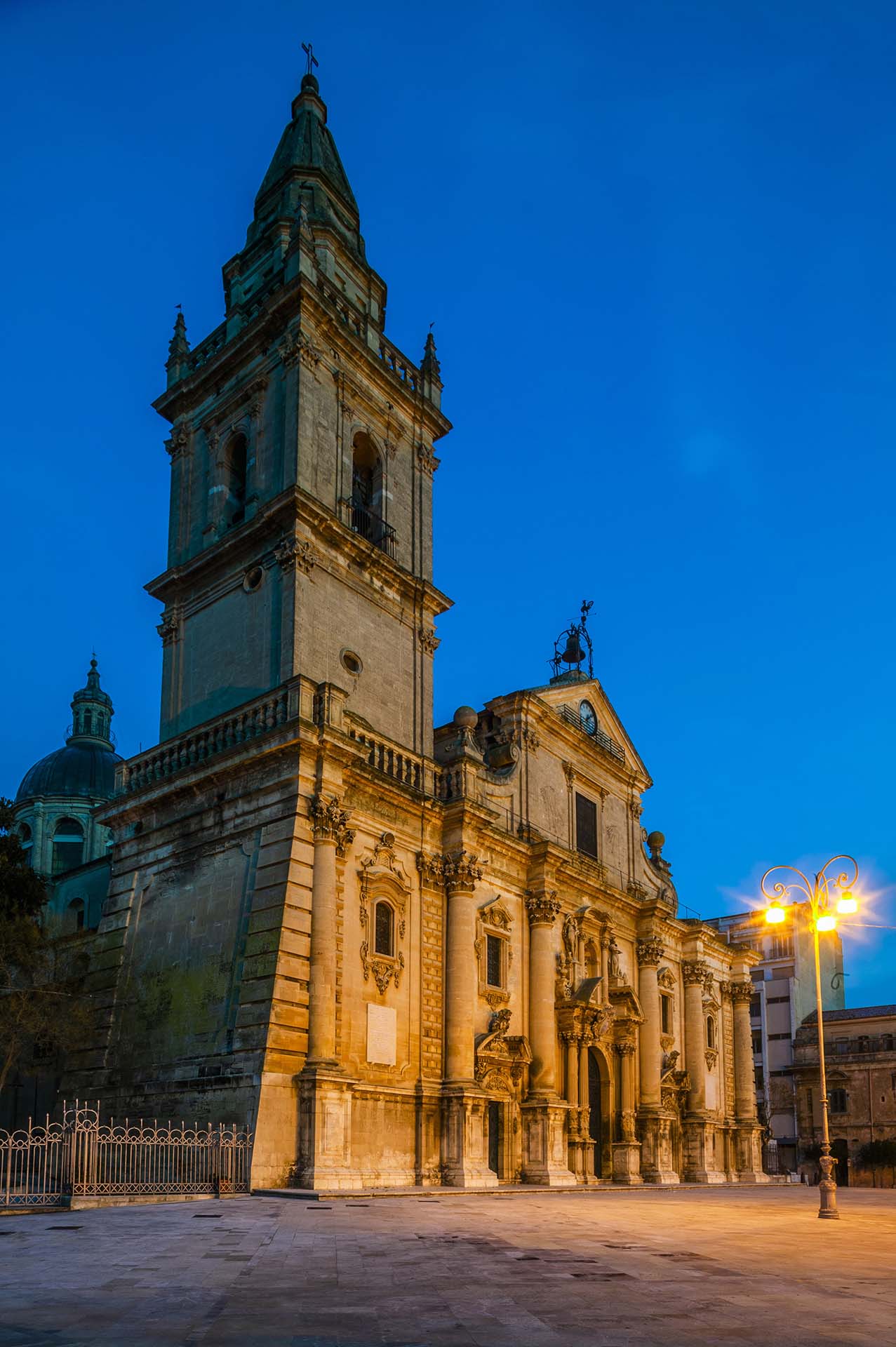 DE7U3441-Il cuore barocco di Ragusa superiore, la Cattedrale di San Giovanni Battista