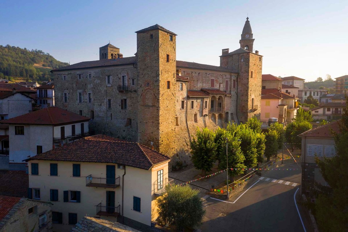 Il castello di Monastero Bormida