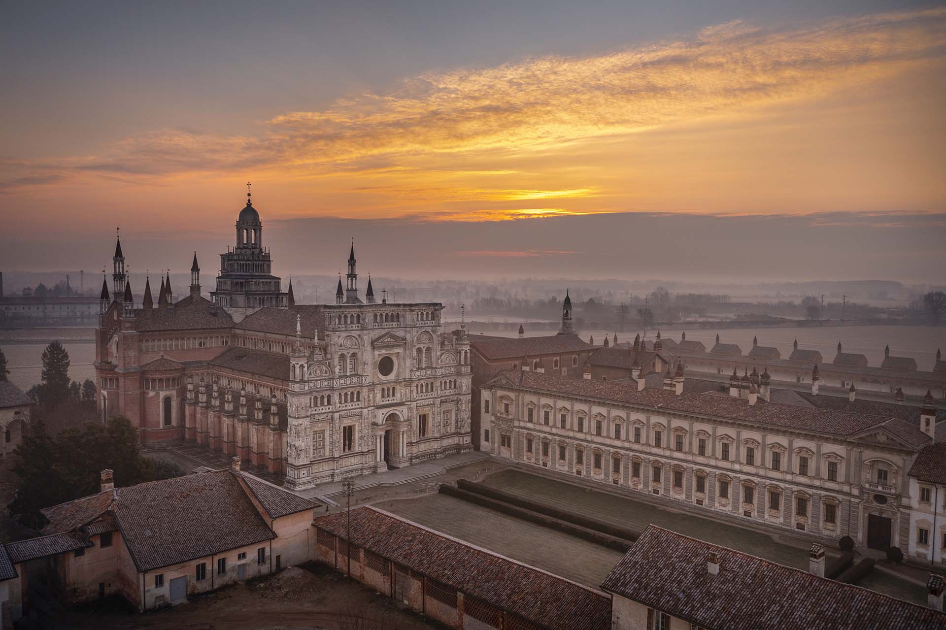 La Certosa di Pavia: un viaggio tra le tombe dei Duchi e i silenzi dei Monaci.