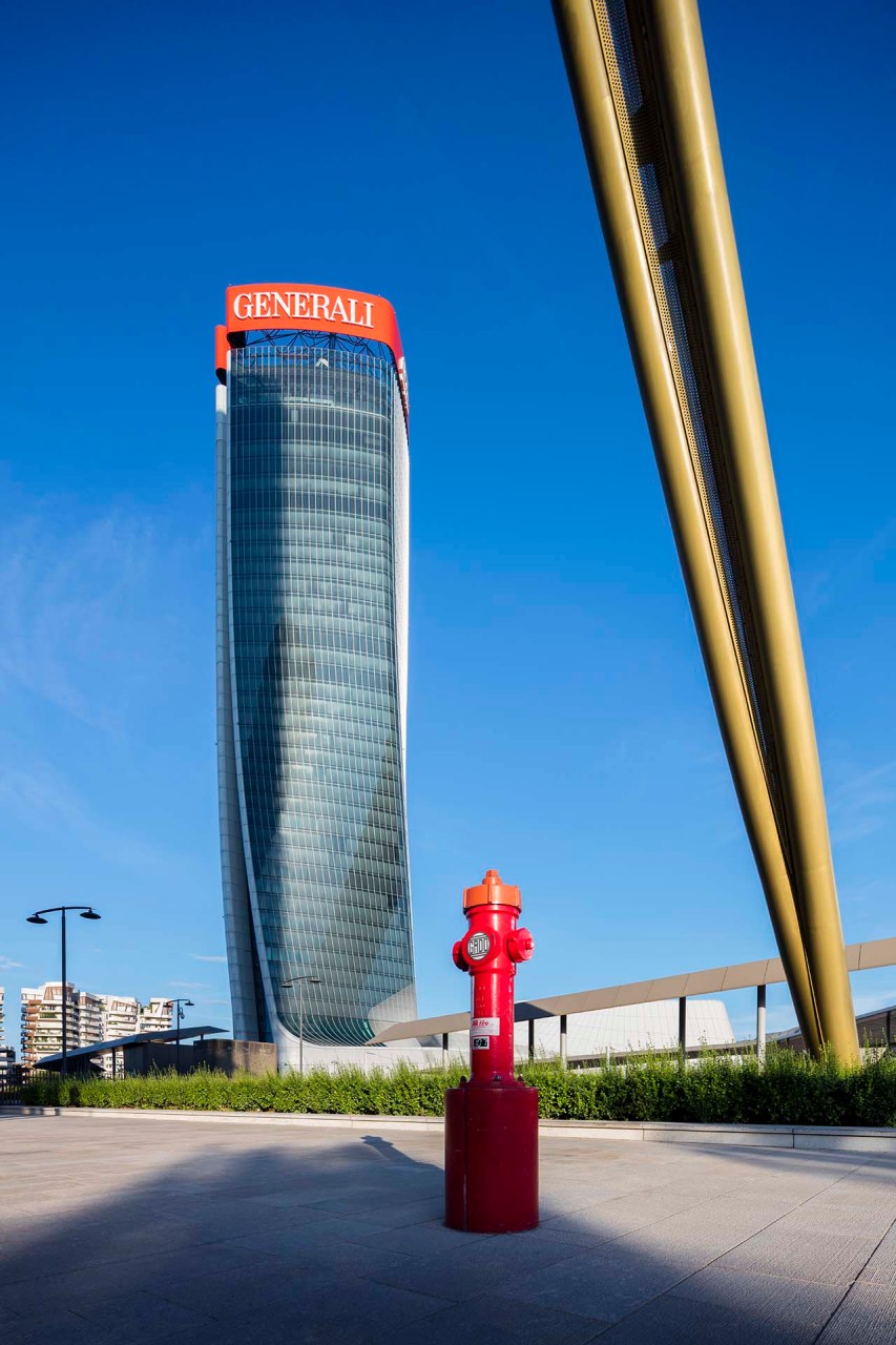 La torre Hadid o torre Generali nel quartiere City Life di Milano.