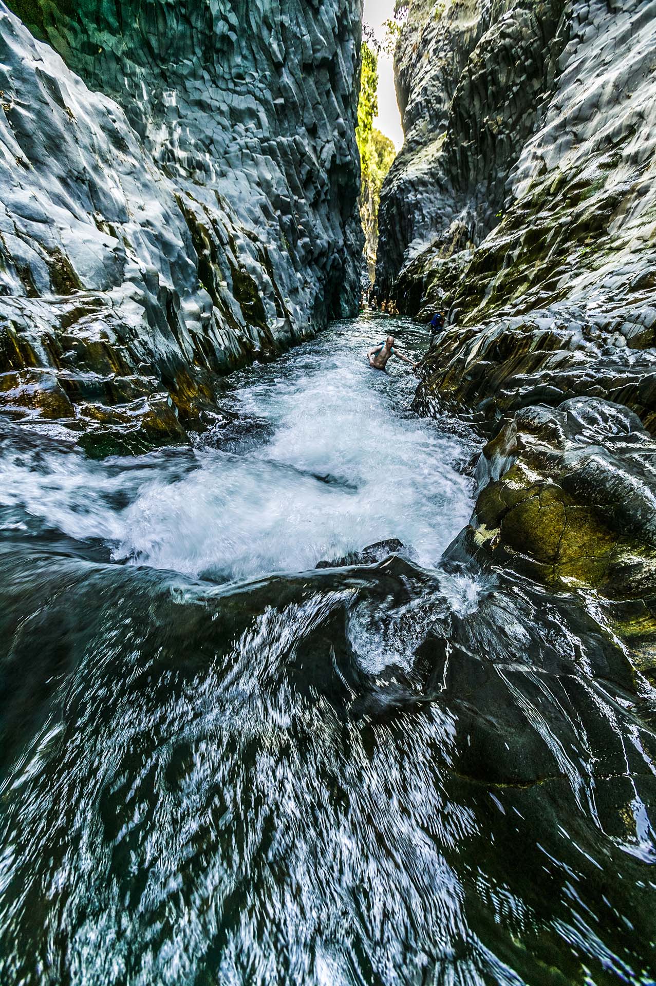 Geometrie di pietra – I basalti colonnari delle Gole dell’Alcantara