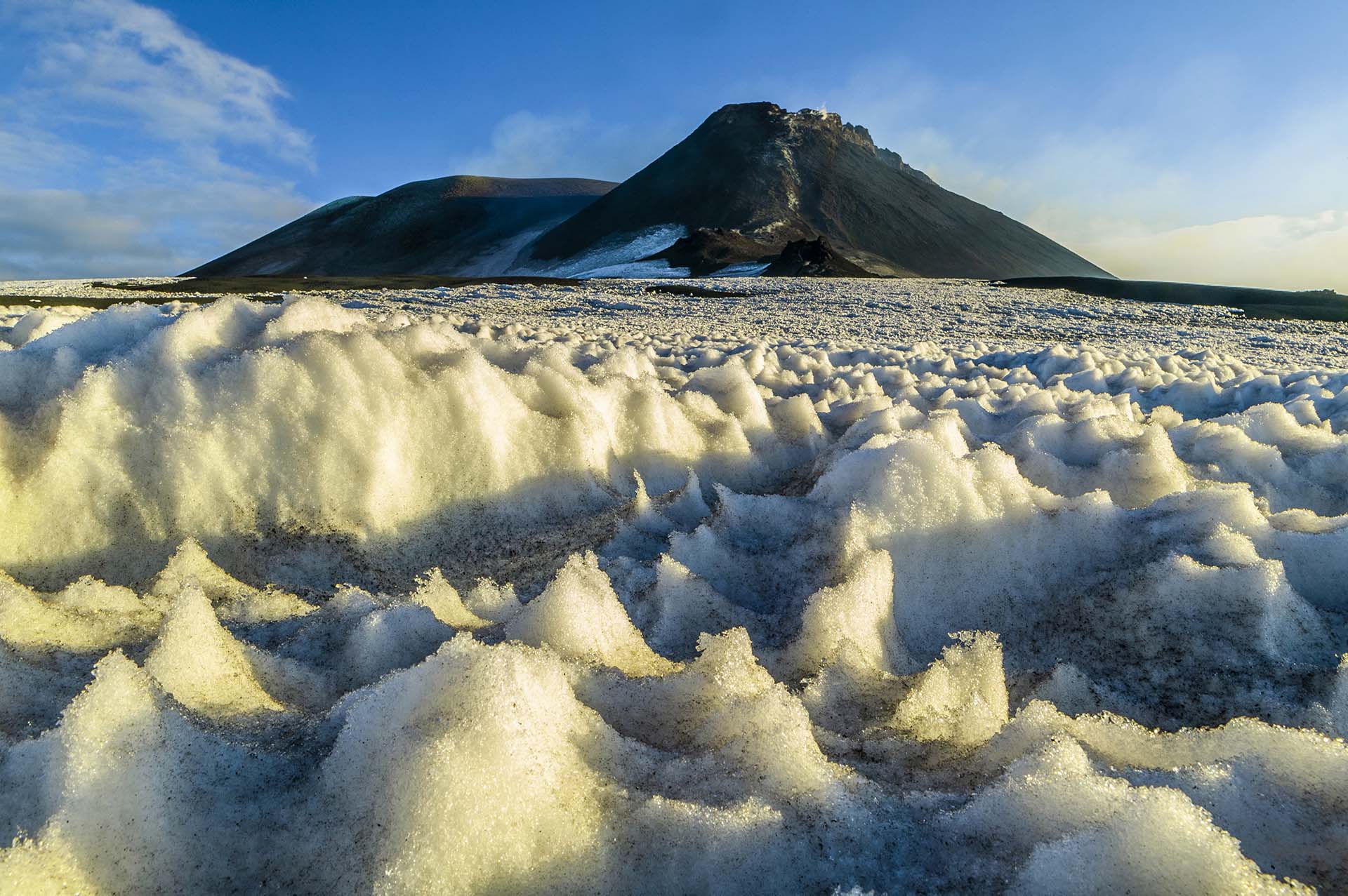 DE7U6364-Sculture d'inverno ai crateri sommitali dell'Etna