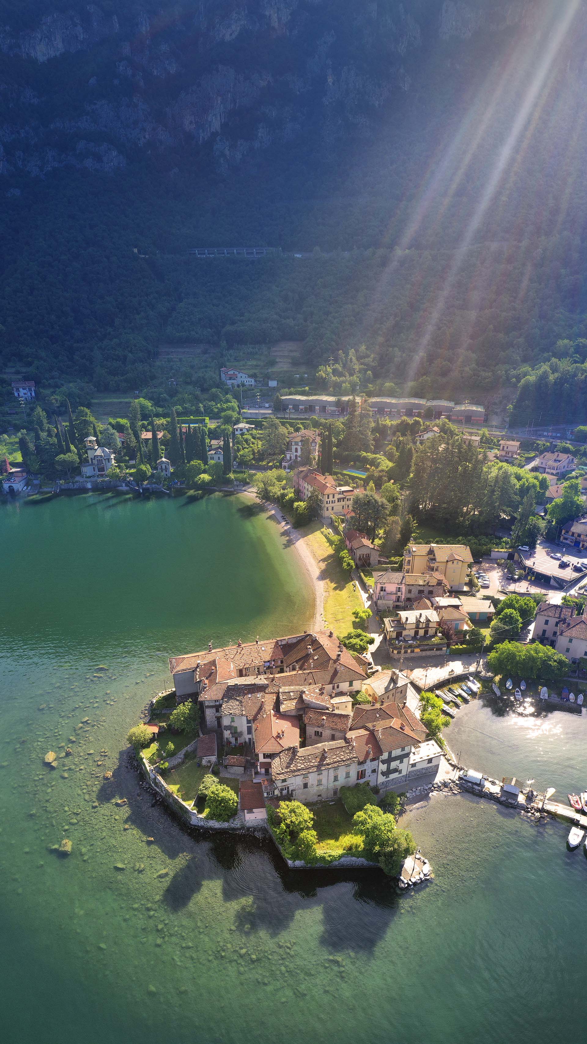 Lierna sul Lago di Como: natura, luce e paesaggio