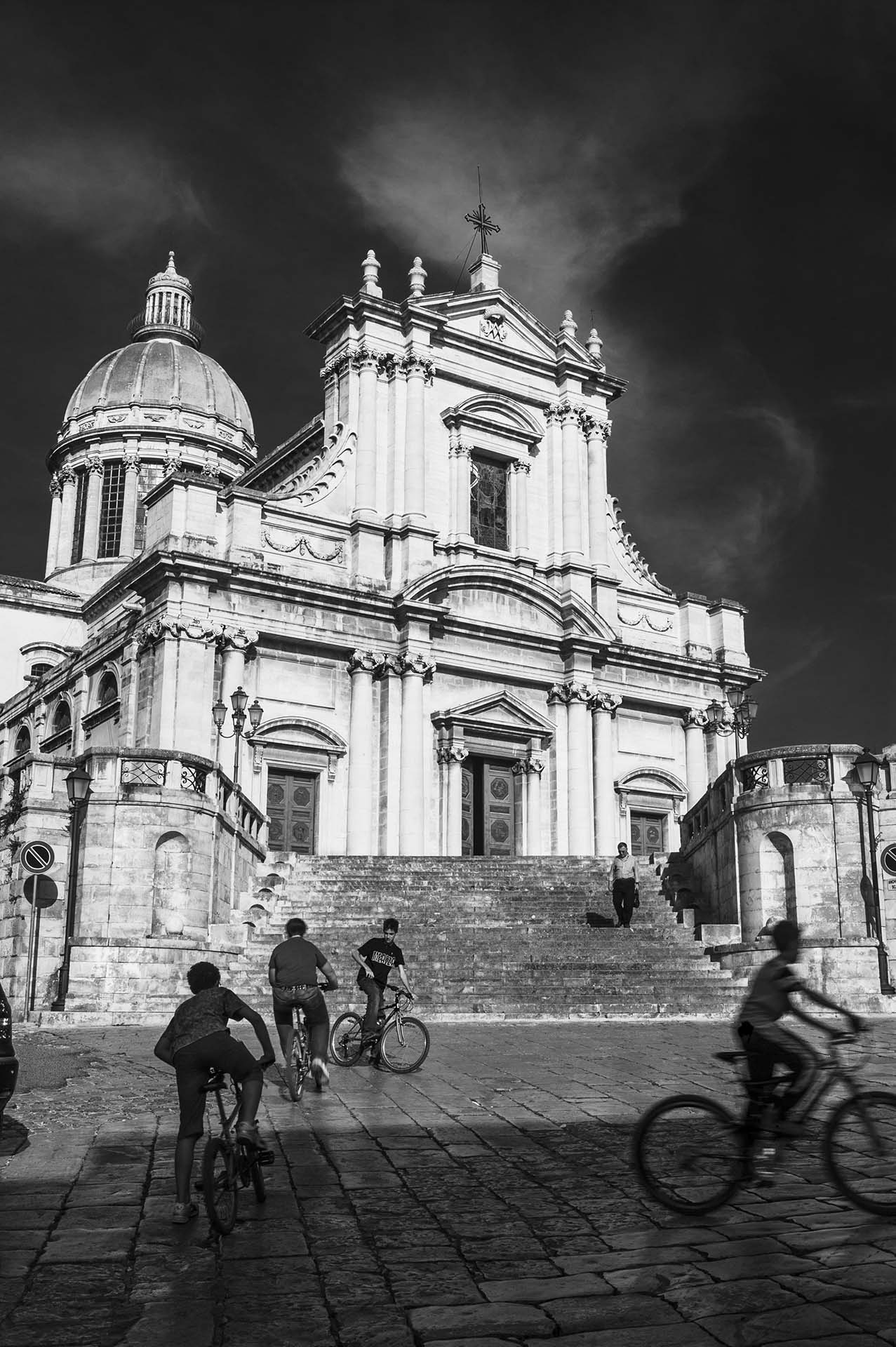 DE7U6065-2-Basilica di Maria Santissima Annunziata, il cuore barocco di Comiso