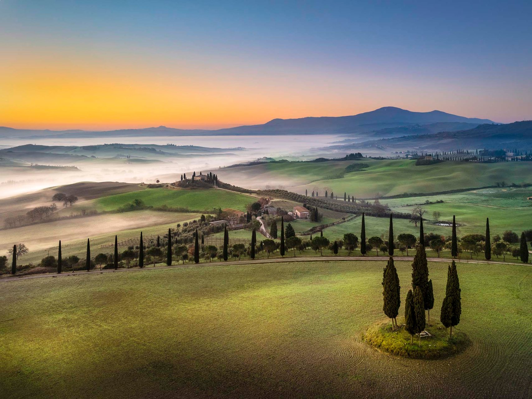 Paesaggio della Val d'Orcia all'alba. Photo Copyright © by Massimo Ripani. All rights reserved 2026.
