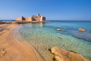 Il castello Aragonese di Le Castella in Calabria