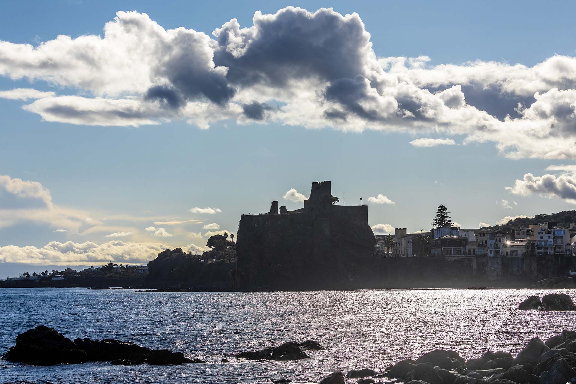 SAFF7360-HDR-Castello d’Aci e il borgo di Aci Castello