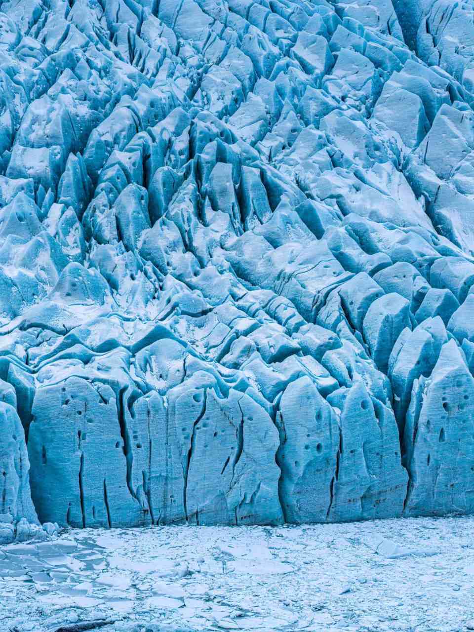 Islanda, Fjallsárlón, laguna glaciale, fotografia con drone, riprese aeree, servizi fotografici di viaggio, turismo Islanda, fotografia di paesaggio, cambiamento climatico ghiacciai, droni e turismo, marketing territoriale, video con drone, macchina fotografica professionale, viaggio fotografico, Vatnajökull.