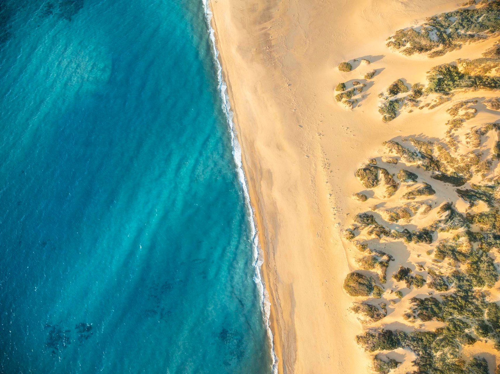 Il mare e la spiaggia di Piscinas.