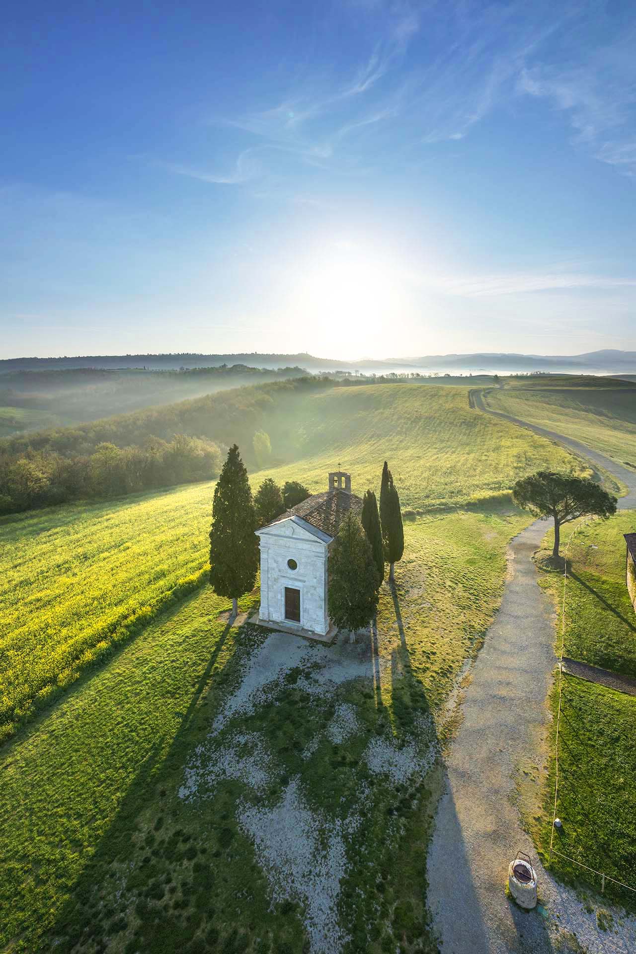 La cappella di vitaleta in Val d'orcia