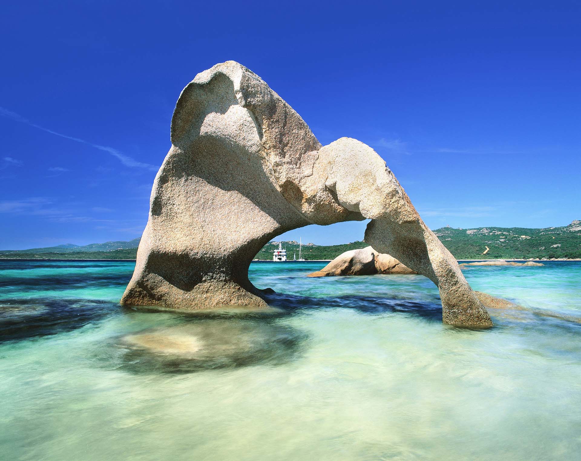 Roccia dell'Elefante (Elephant rock beach)