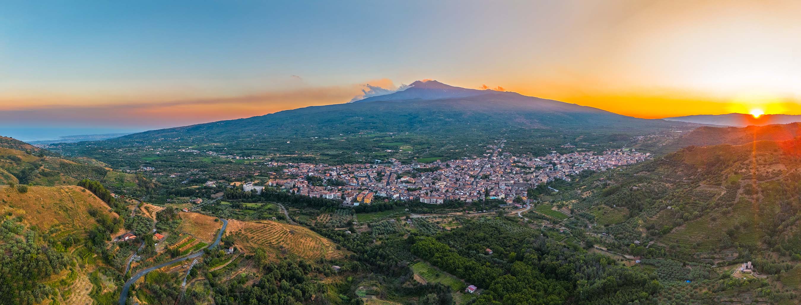 DJI_0871-HDR-Panorama - Linguaglossa al tramonto, una spettacolare vista panoramica sull'Etna Nord