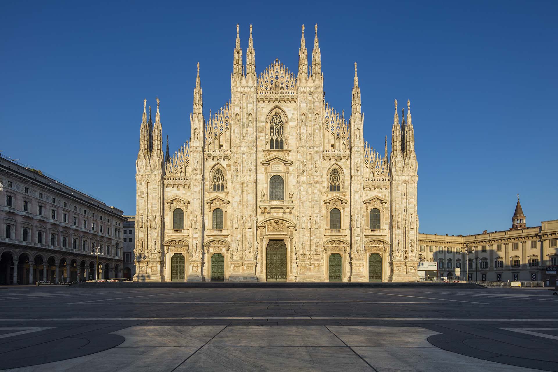 Il Duomo di Milano nella solitudine