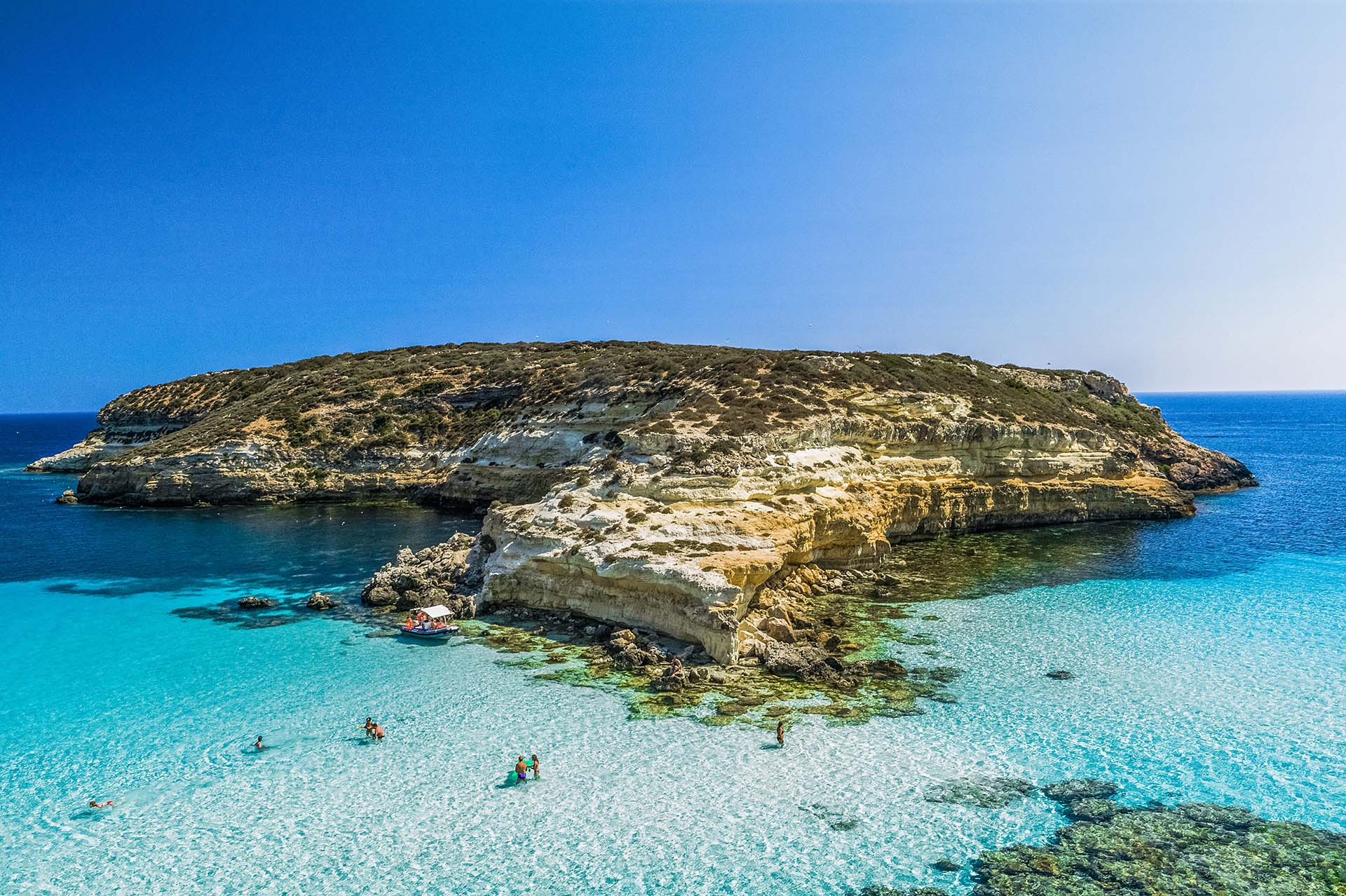 SIM-718611 - DE7U5620 - L'Isola dei Conigli, una piscina naturale nel cuore del Mediterraneo