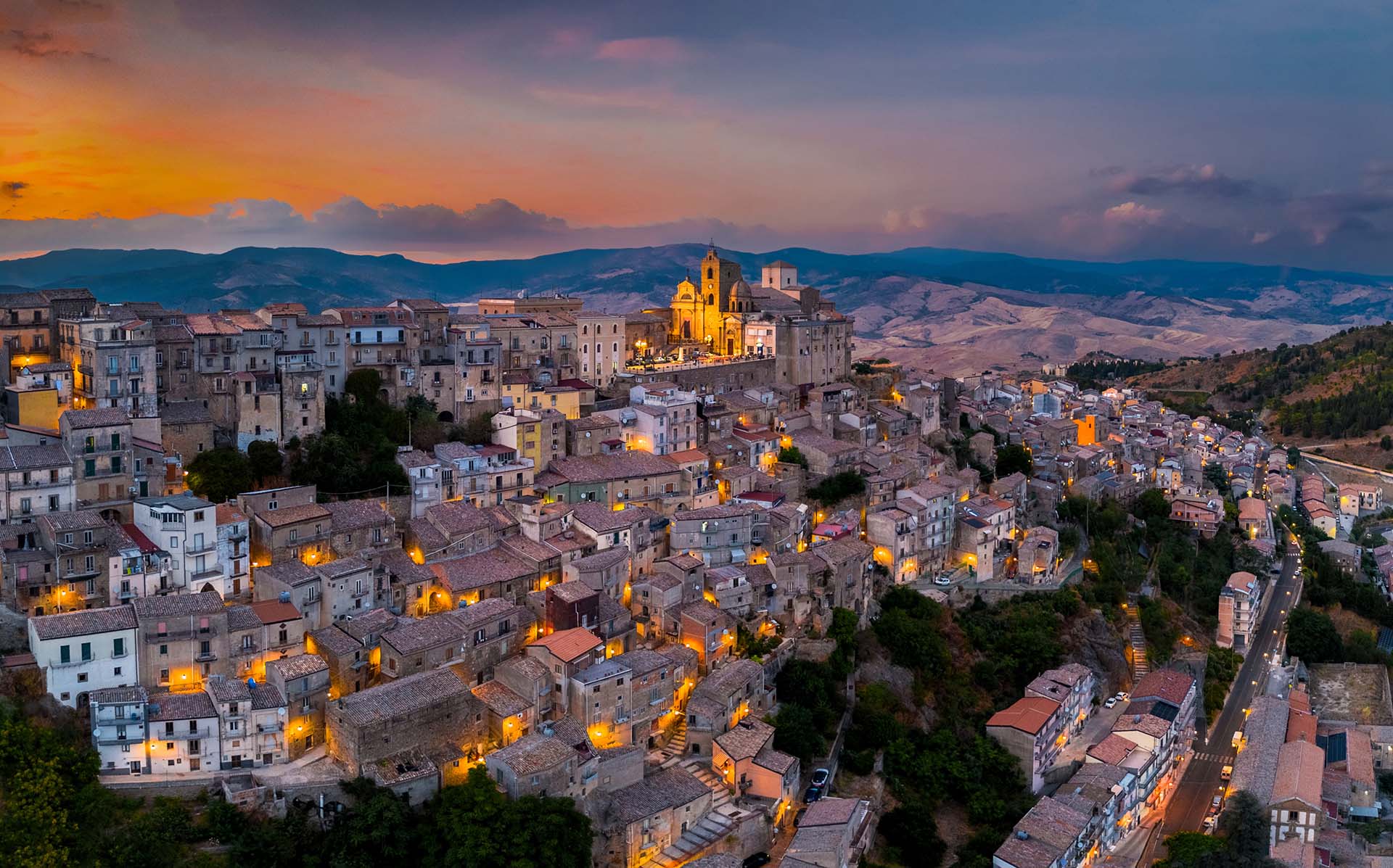 DJI_0403-HDR-Panorama - Troina, sul tetto dei Nebrodi, tra i comuni più alti di Sicilia e tra i Borghi più Belli d'Italia