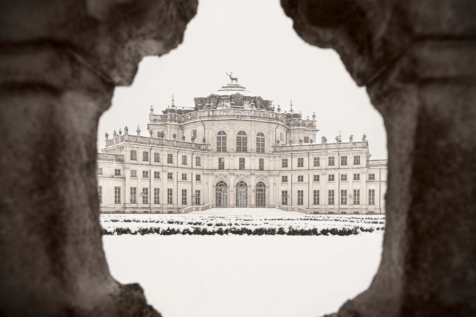 Palazzina di Caccia di Stupinigi: Un Sogno di Pietra e Luce Firmato Filippo Juvarra.
