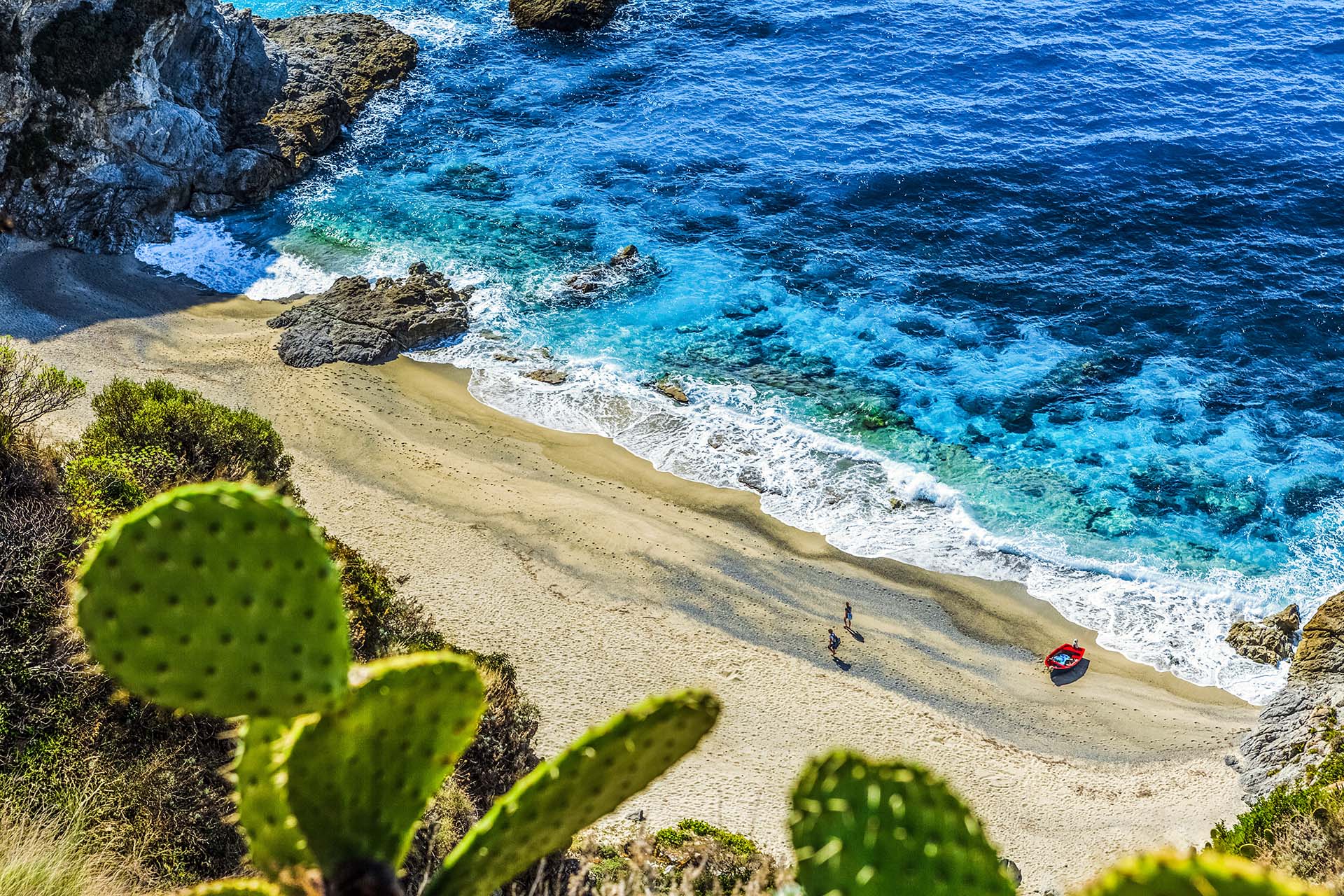 Spiaggia ’A Ficara, la gemma nascosta di Capo Vaticano