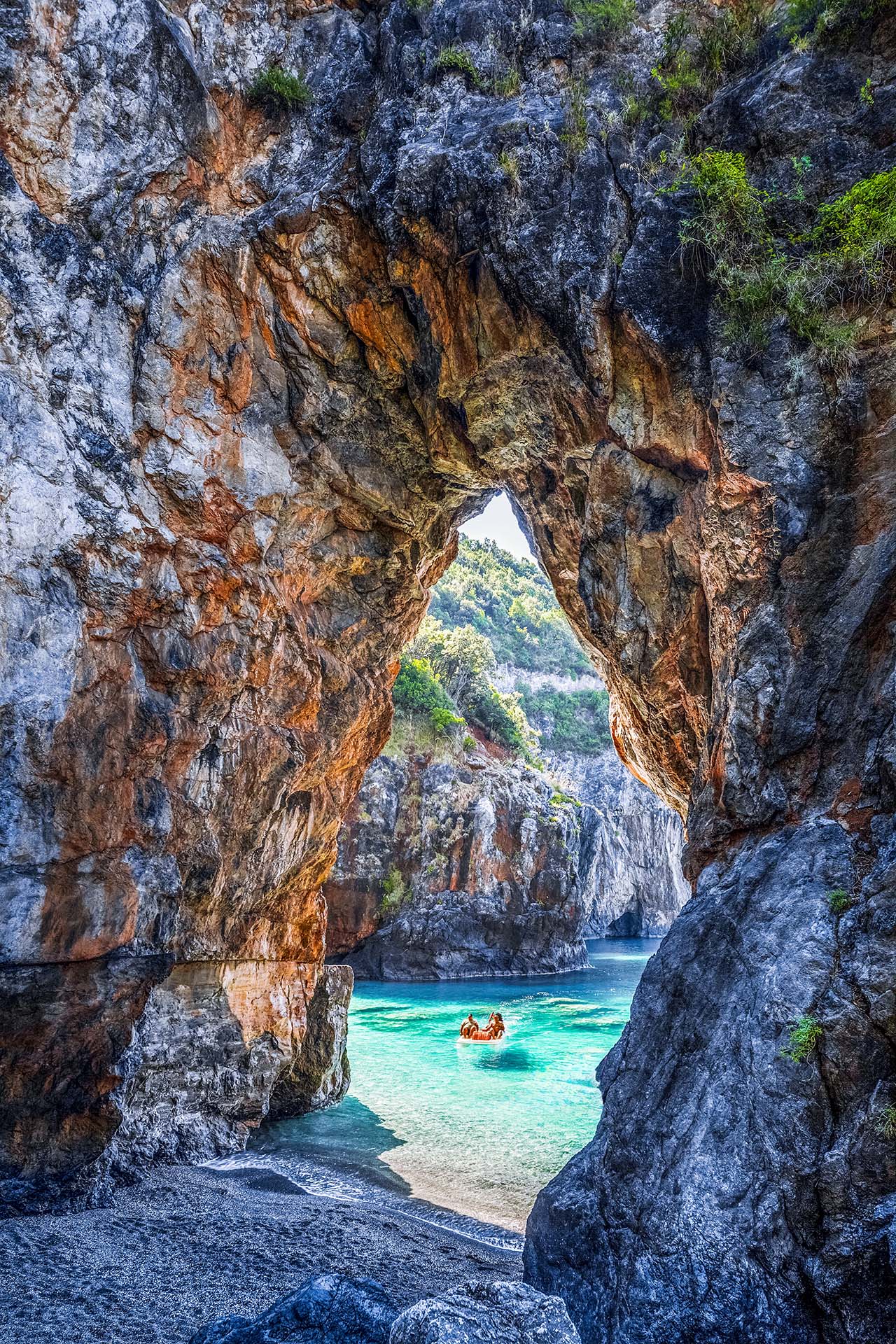 L’Arco di Enea a San Nicola Arcelle, una porta naturale sul Tirreno