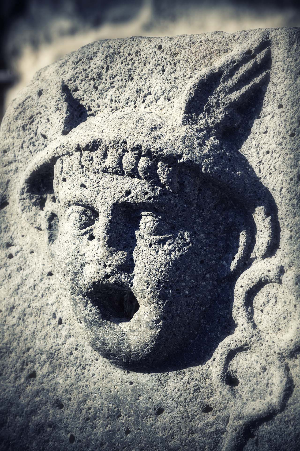 Dettaglio della Fontana di Mercurio nel sito Archeologico di Pompei.