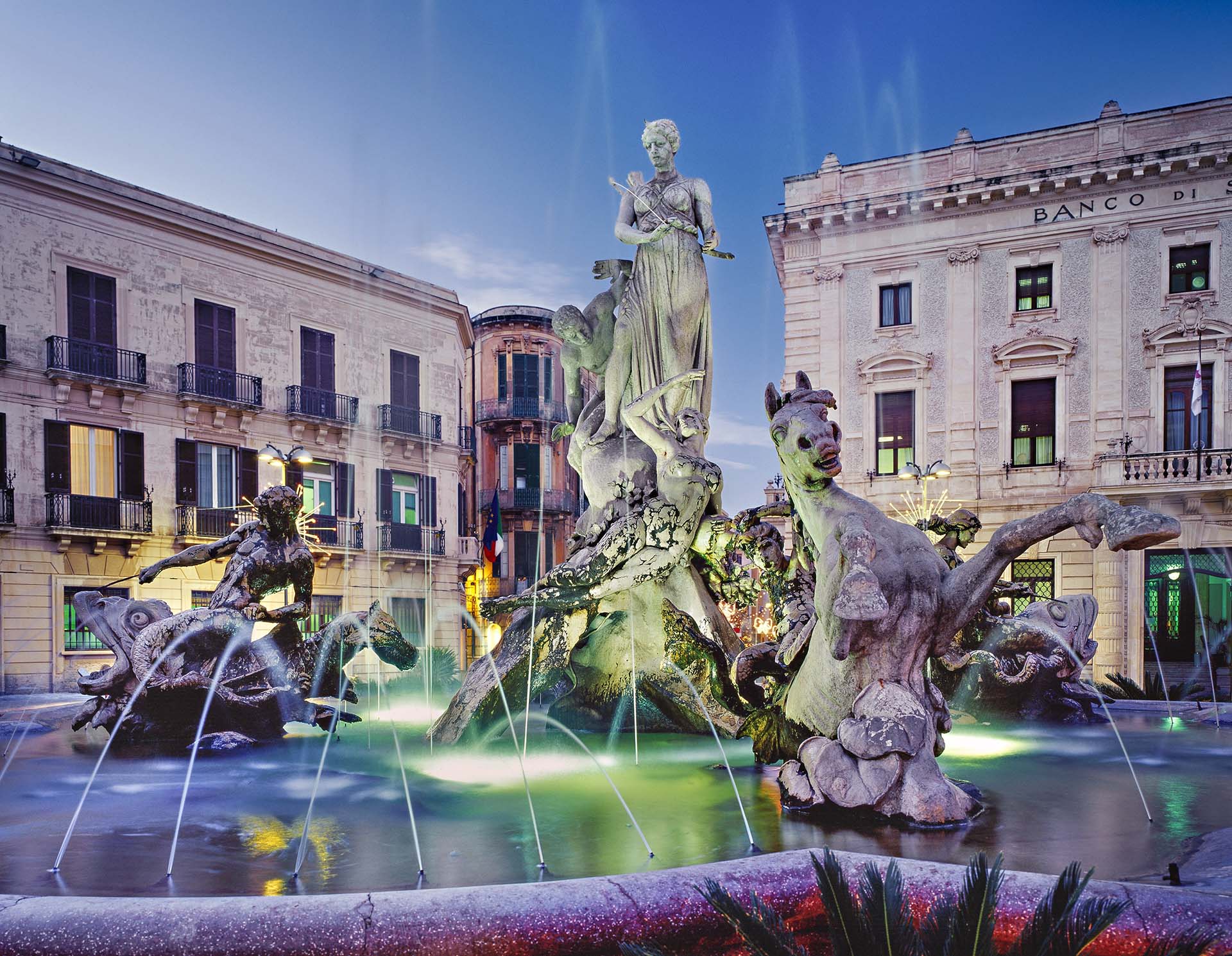 La Fontana di Diana in Piazza Archimede a Siracusa.