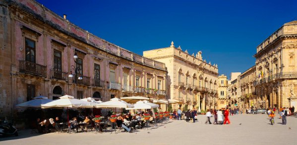 Piazza Duomo a Siracusa