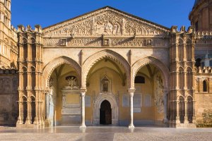 Portico Meridionale della Cattedrale di Palermo.