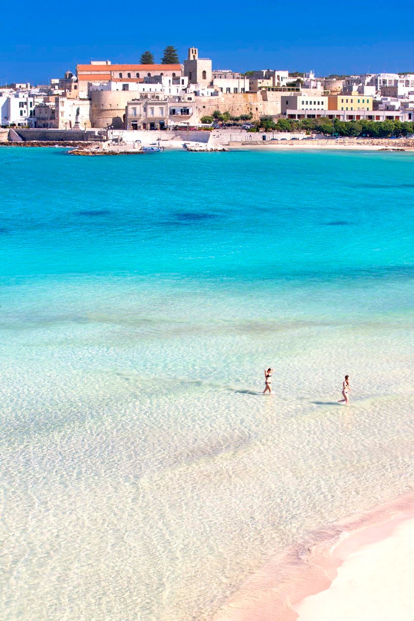 Otranto e il mare del suo golfo.