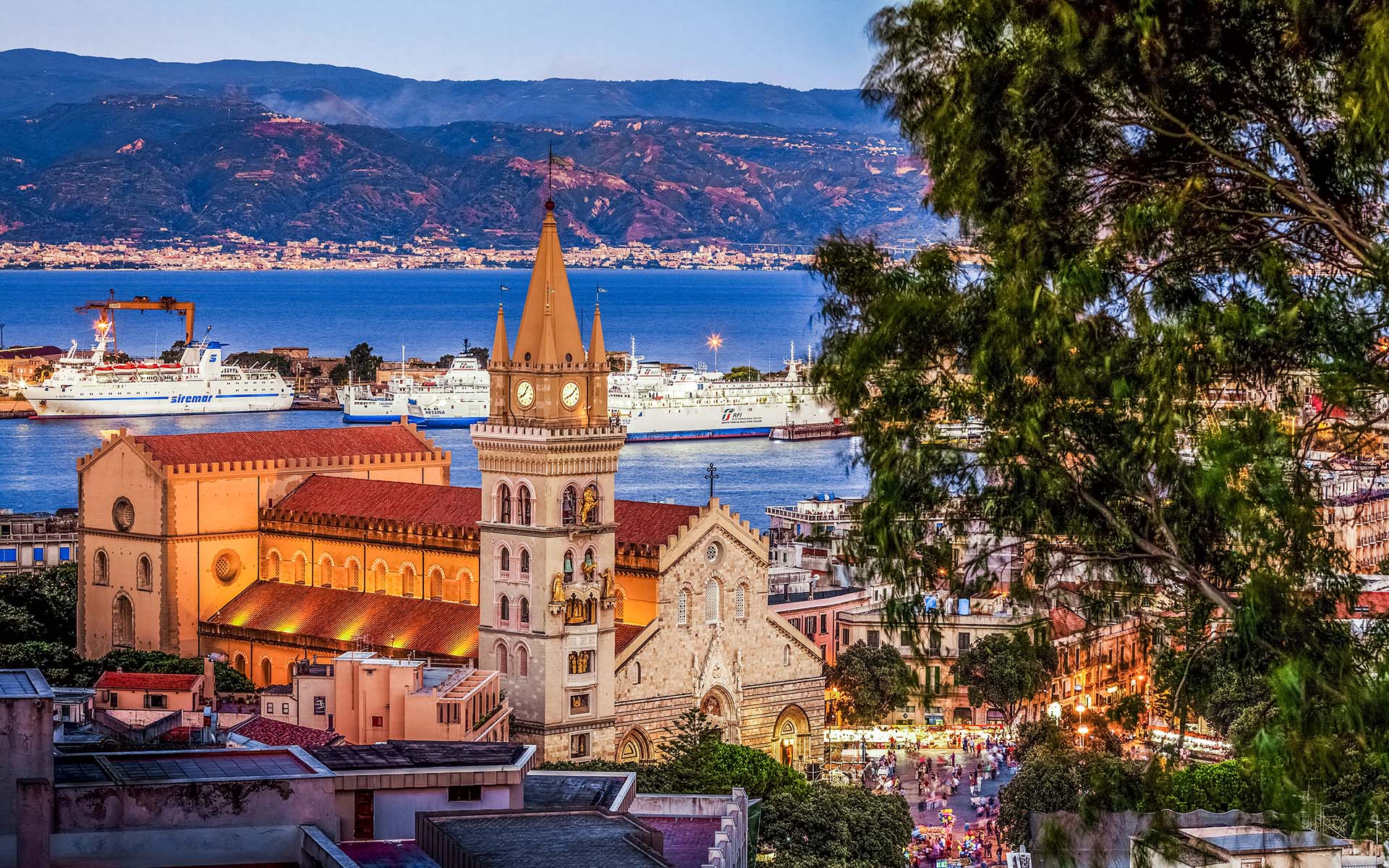 Messina, il complesso monumentale del Duomo e la bellezza dello stretto