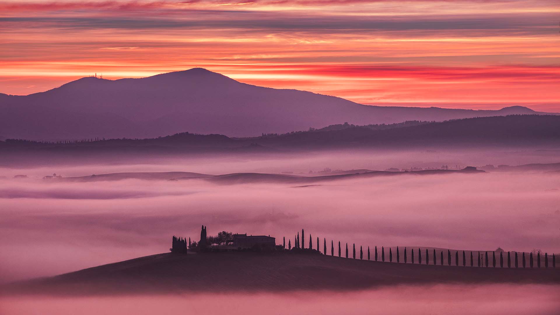 La Val d'Orcia prima dell'alba.