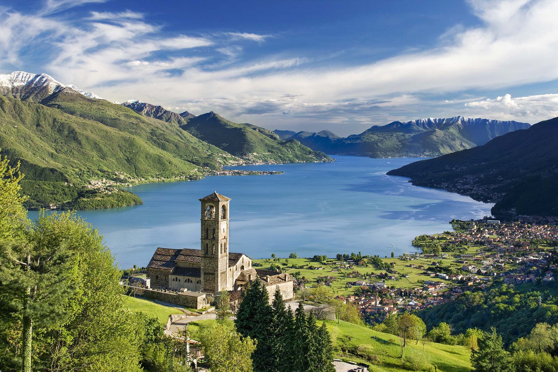Chiesa di Sant’Eusebio a Peglio: il balcone panoramico sul Lago di Como.