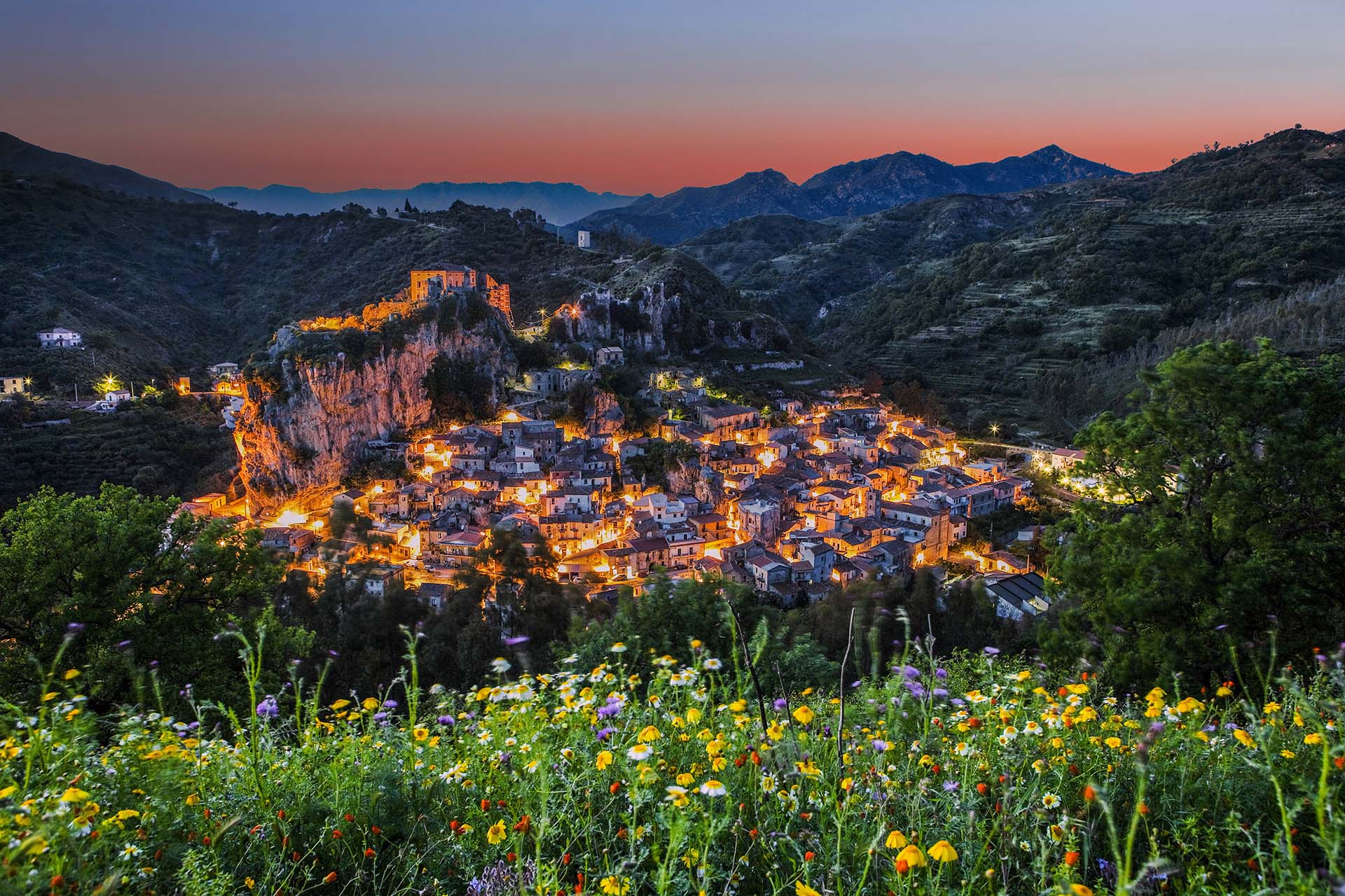 Incanto notturno a Palizzi, un gioiello incastonato nel Parco Nazionale dell’Aspromonte