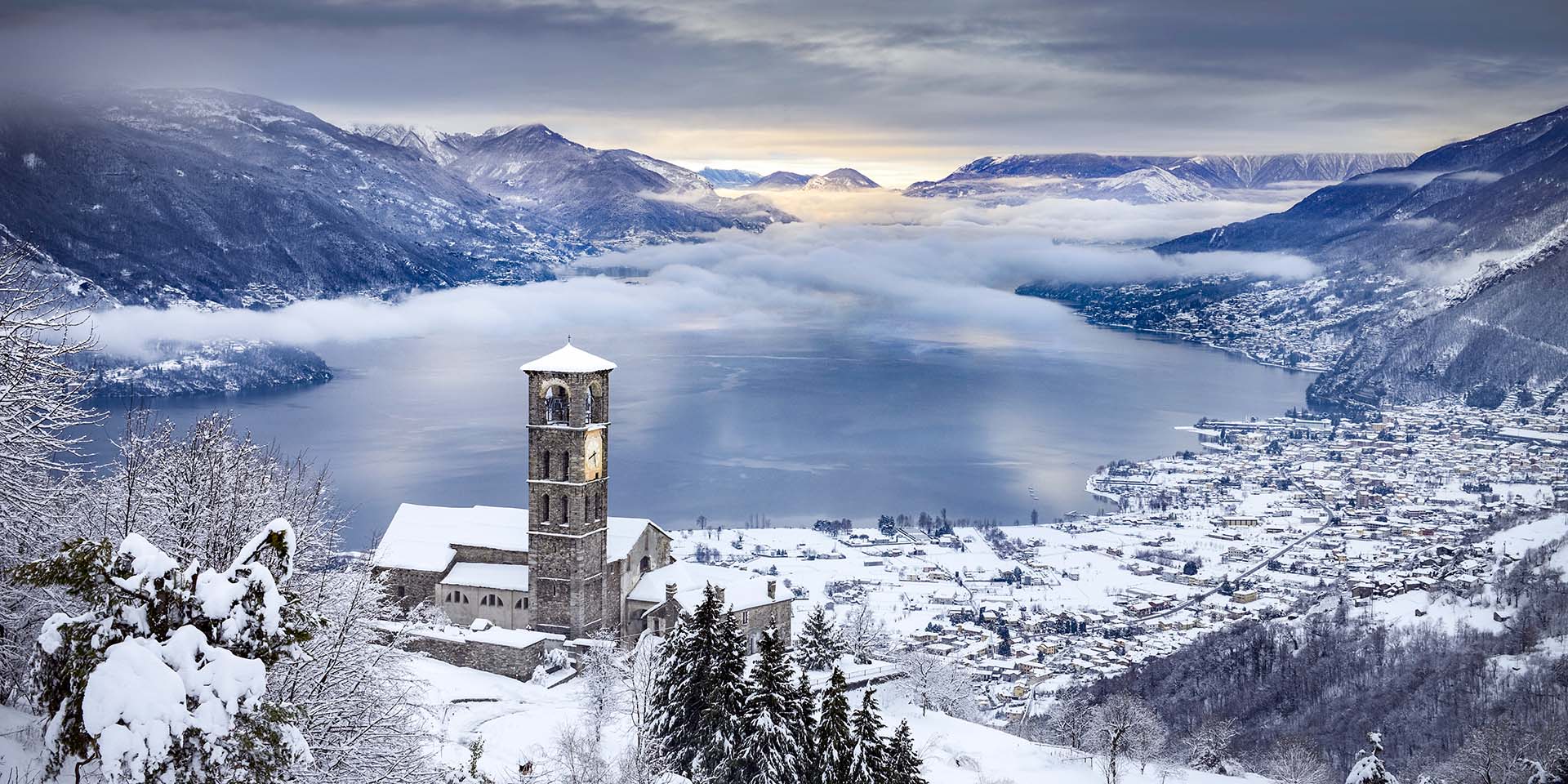 Oltre il Silenzio: la Magia del Lago di Como e Peglio Innevata.