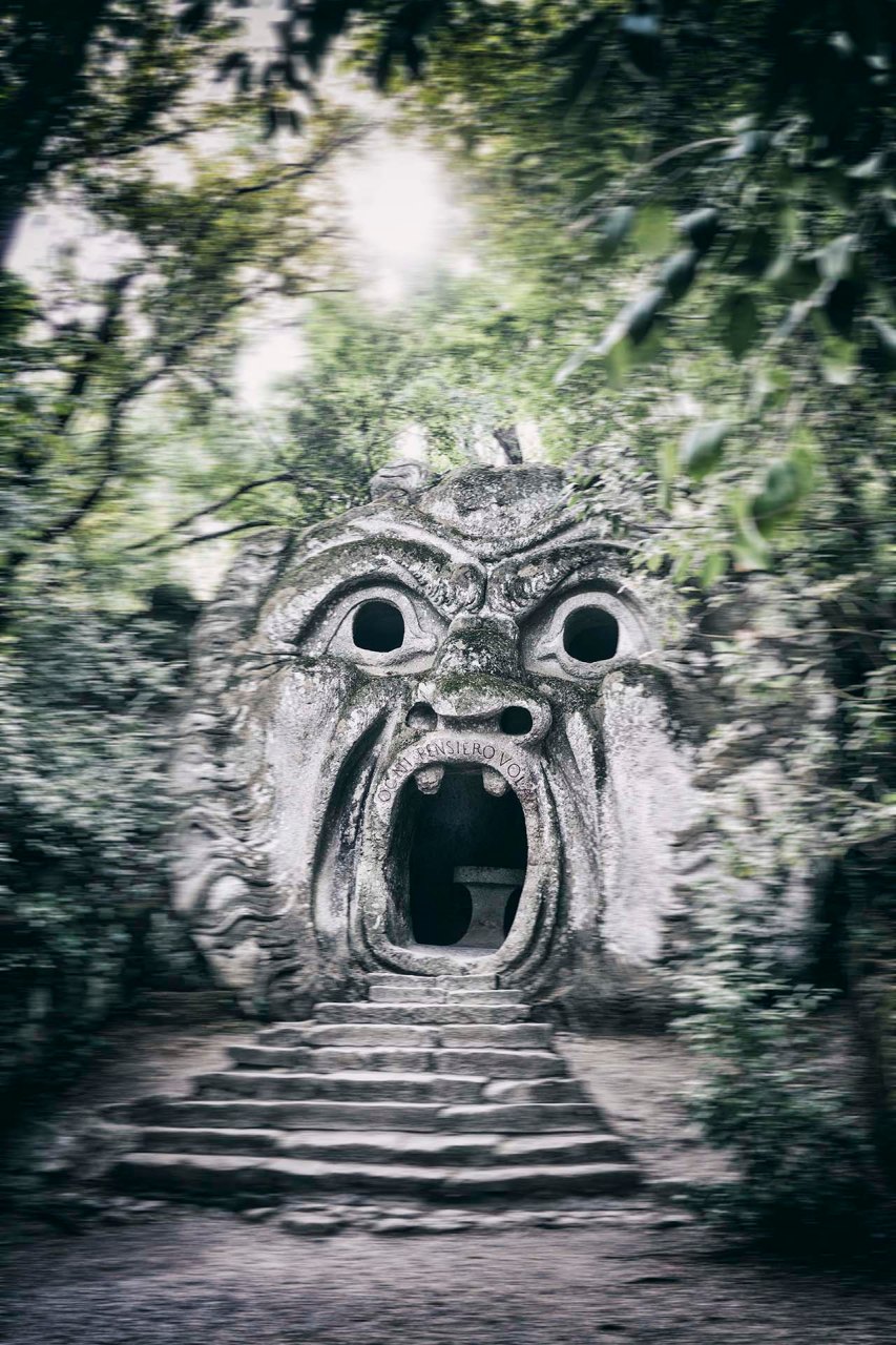 L'Orco, scultura simbolo del Parco dei Mostri di Bomarzo.