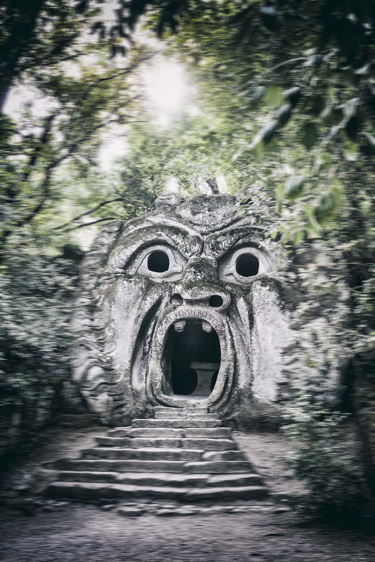 L'Orco, scultura simbolo del Parco dei Mostri di Bomarzo.