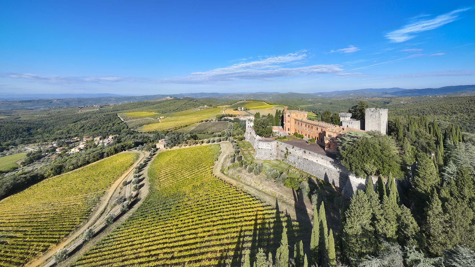 L’Anima del Chianti: L’Incanto Senza Tempo del Castello di Brolio