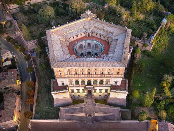 Palazzo Farnese a Caprarola.