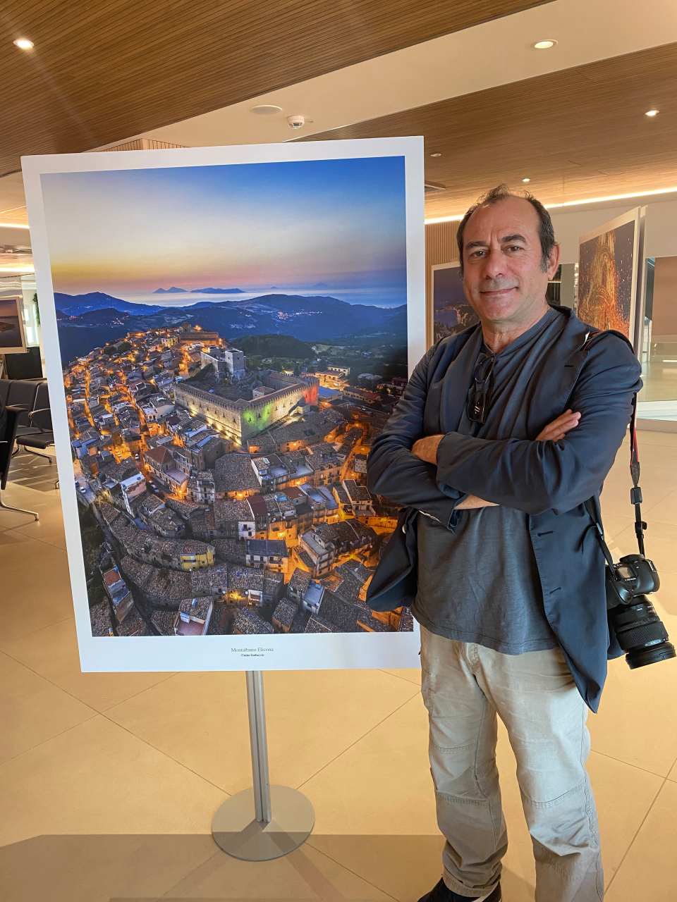 Montalbano Elicona in Mostra con Nino Bartuccio autore delle fotografie