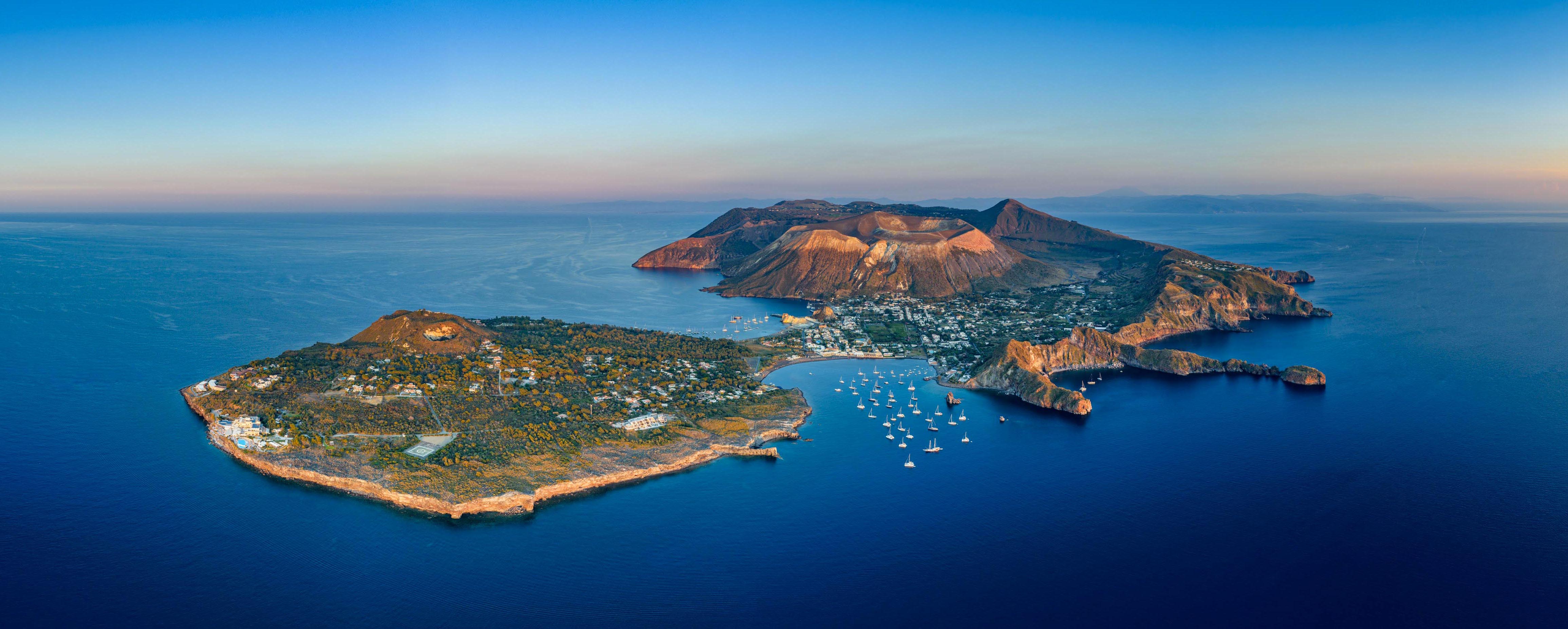 Isola di Vulcano dall'Alto