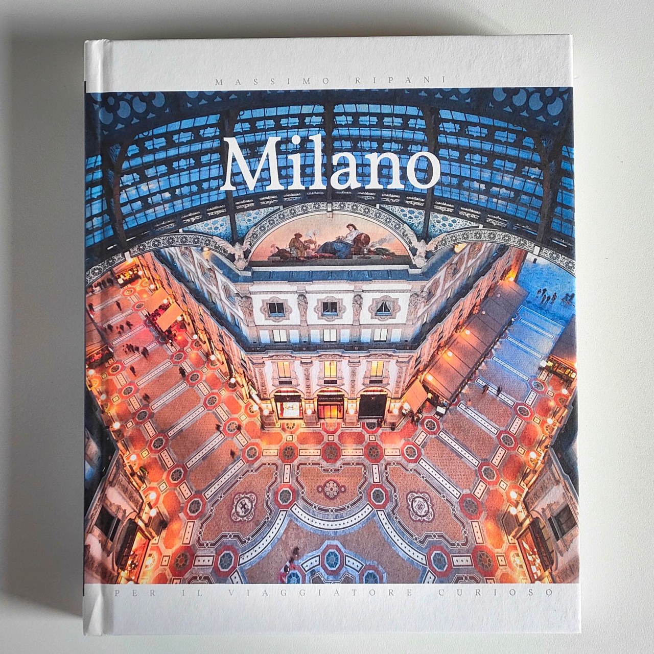 Libro fotografico su Milano di Massimo Ripani