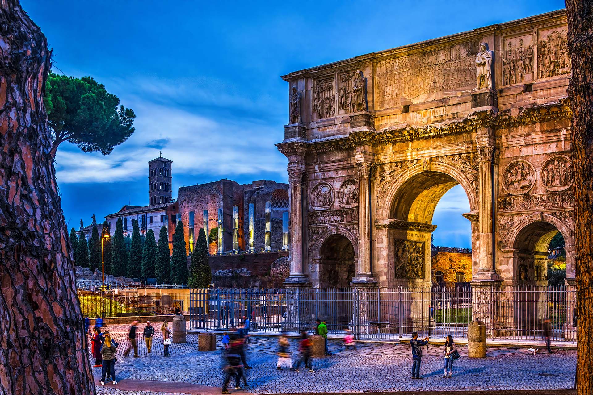 SIM-498516 - L'Arco di Costantino tra il Colosseo e il Foro Romano
