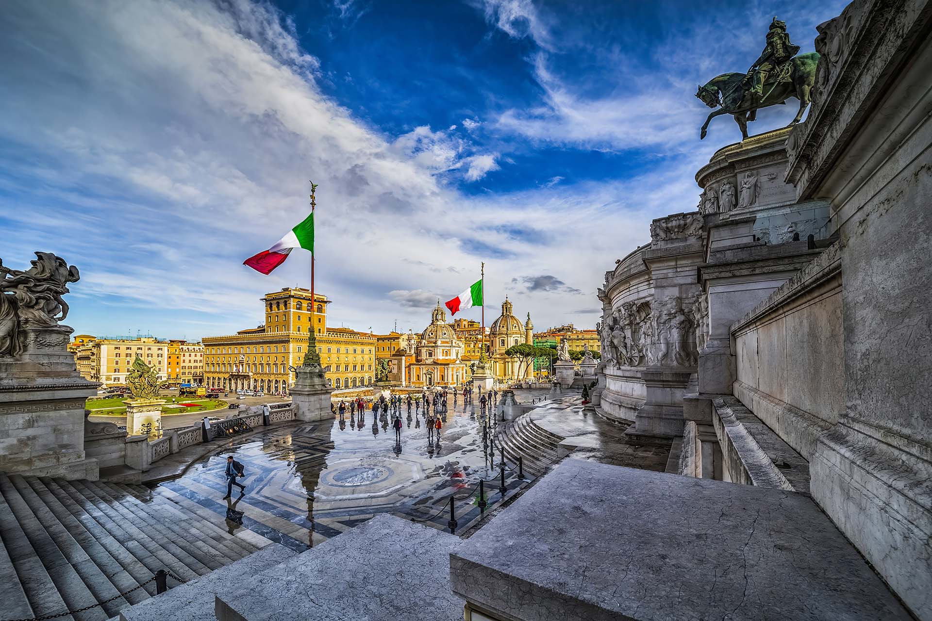 SIM-498530 - Scorci di Roma, la maestosità dell'Altare della Patria